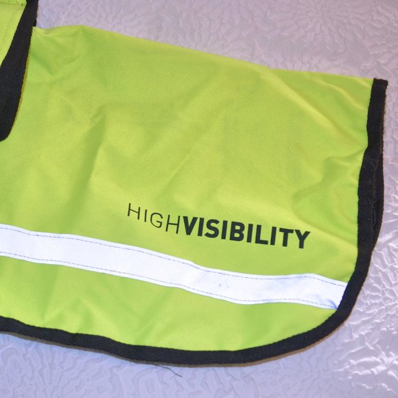 8/$20 High Visibility Unlined Dog Rug - Yellow - Large (22") - Picture 5 of 7